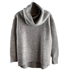 LOFT SIZE X-SMALL GRAY LONG SLEEVE TURTLE NECK SWEATER $79